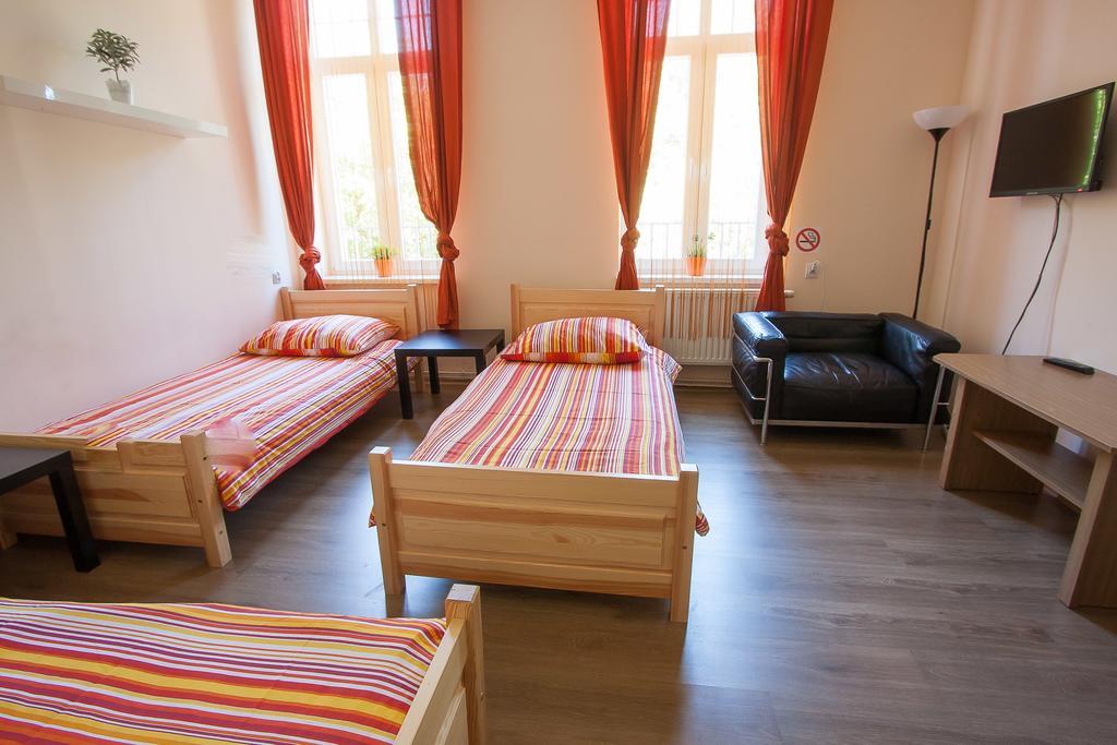 Hostel 4You Bielsko-Biala Bagian luar foto
